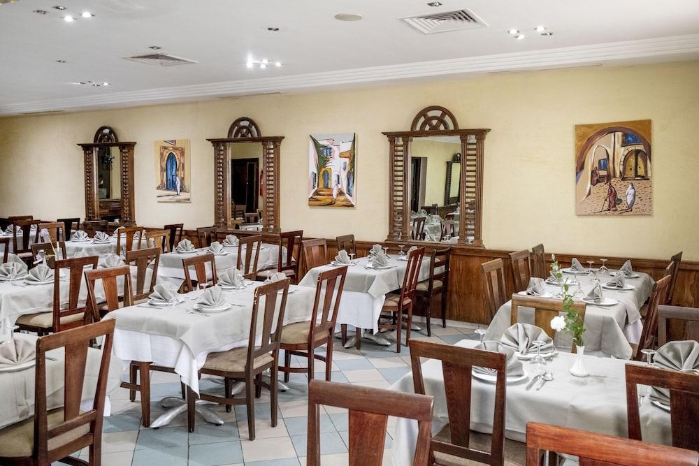 Hotel Ibn Khaldoun Tunisi Esterno foto