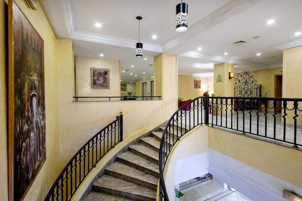 Hotel Ibn Khaldoun Tunisi Esterno foto