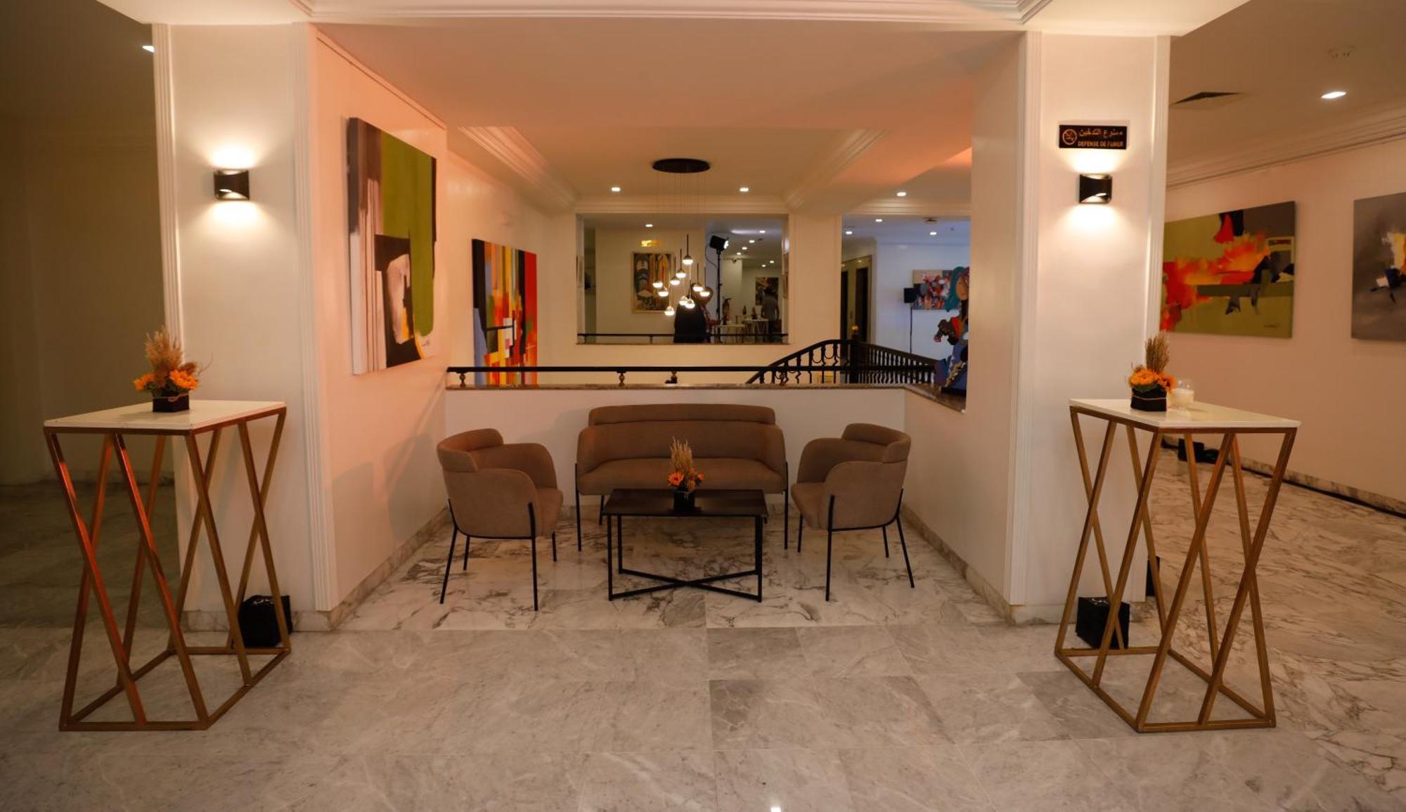 Hotel Ibn Khaldoun Tunisi Esterno foto